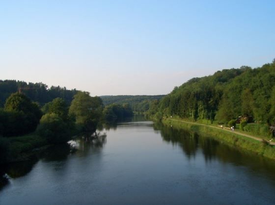 Nur 60 m entfernt, die schöne Lahn in Villmar