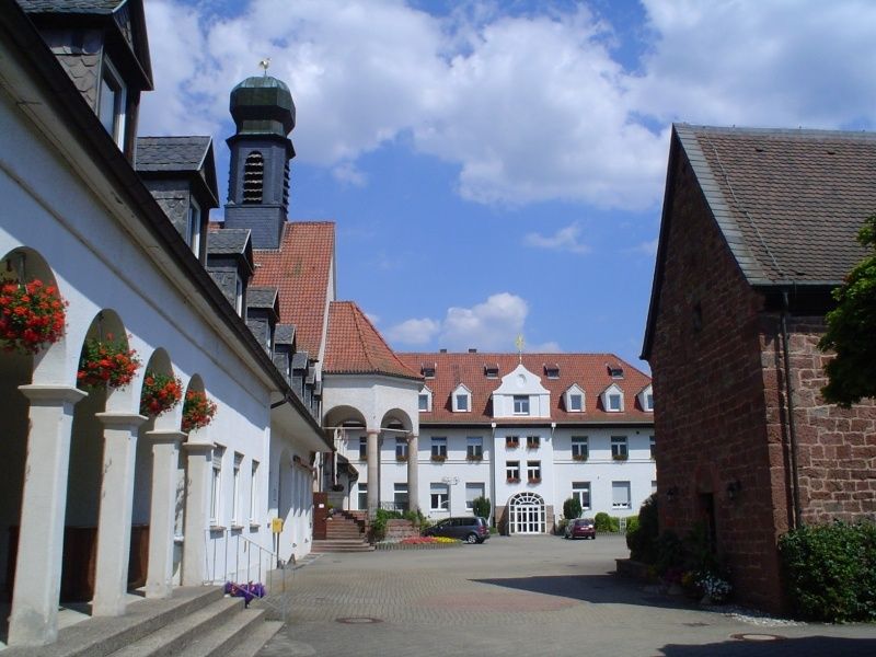 Wallfahrtshof - Stifterhaus 