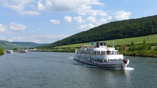 Schifffahrt auf der Mosel