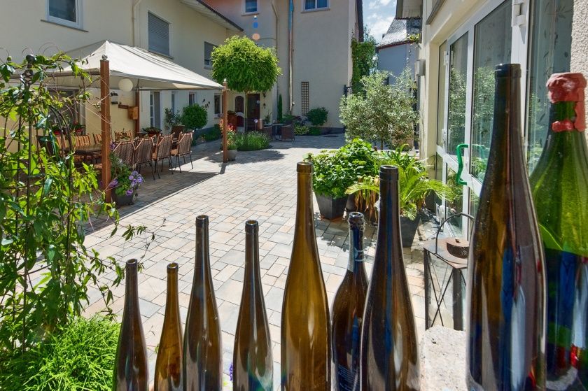 Winzerhof & Gästehaus Schmitt in Appenheim - Urlaub in Rheinhessen