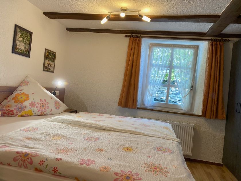 Schlafzimmer 2 