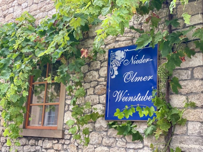 Nieder-Olmer Weinstube