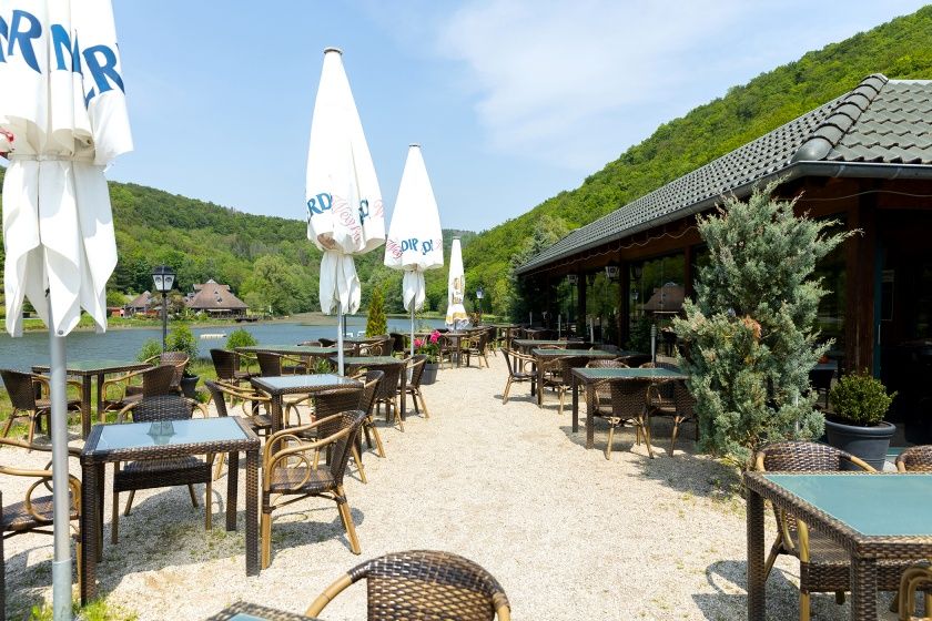 5 Sterne Ferienhaus Annika am idyllischen Waldsee Rieden