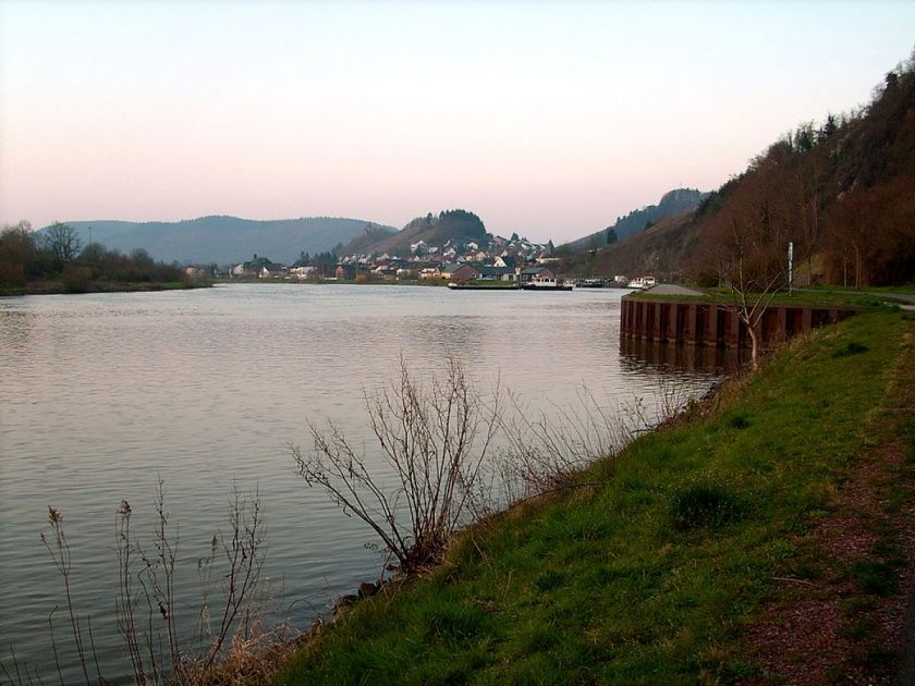 Ferienwohnung Zur Burg